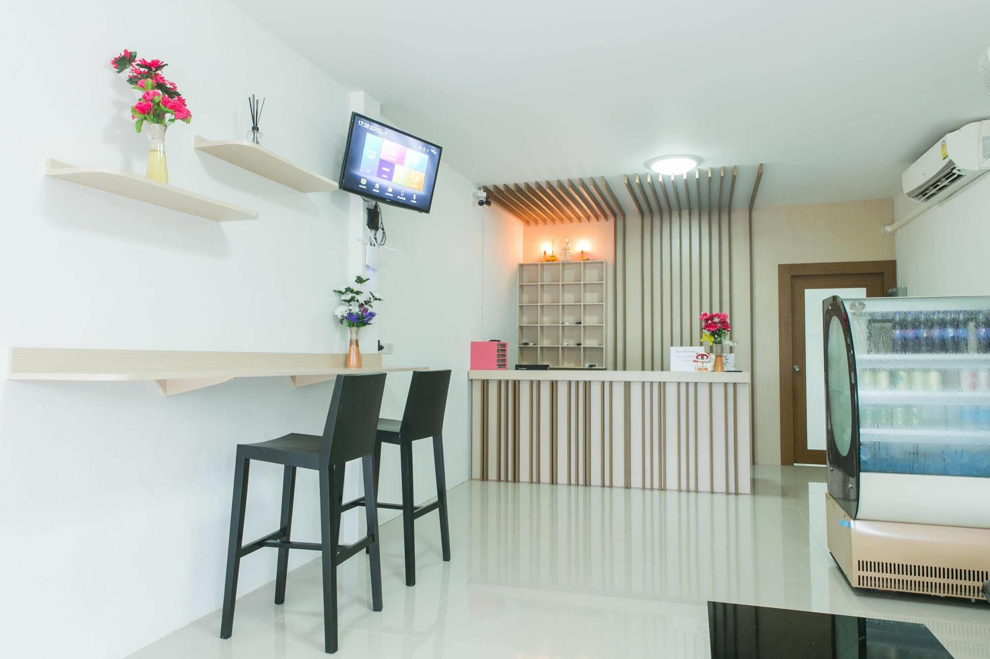 Cheaper Room Surat Thani Exterior foto